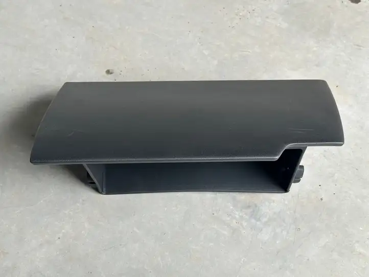 Kia Niro (2016 - ) 84511AT000 Крышка бардачка — фото 2