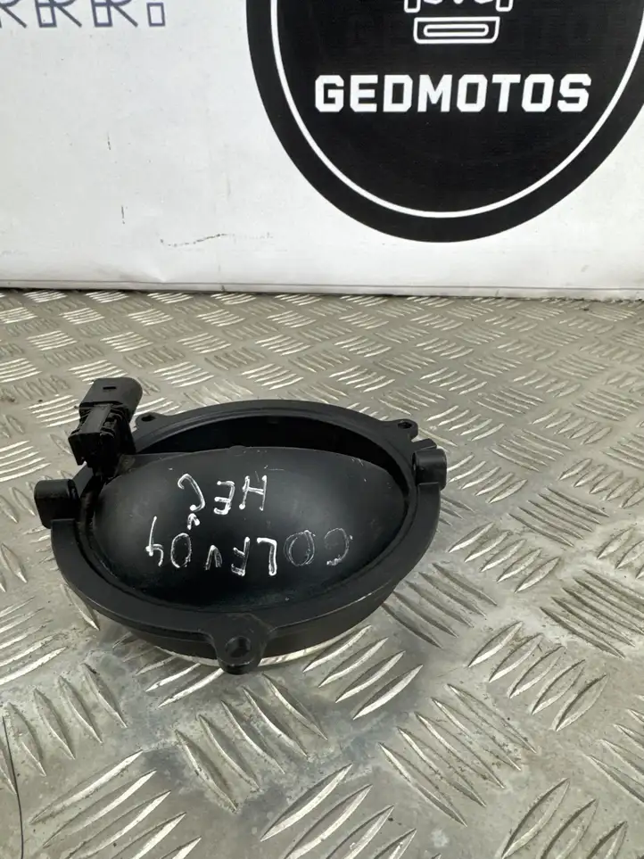 Volkswagen Golf V (2003 - 2009) 1K0827469 Кнопка закрытия крышки багажника — фото 4