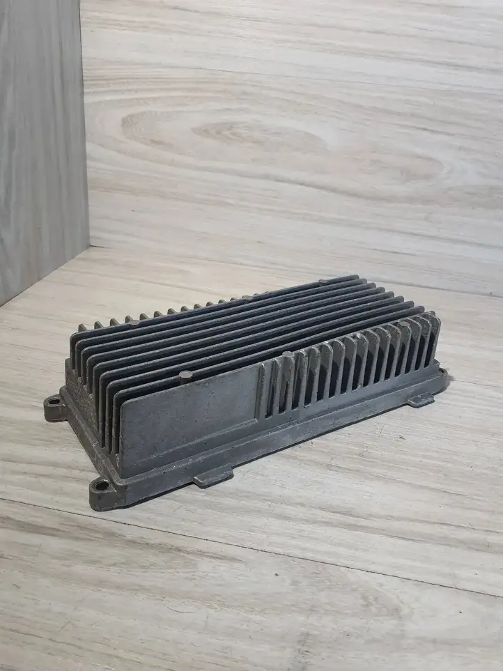 Audi A4 S4 B8 8K (2007 - 2011) 8R0035223F Усилитель звука — фото 2