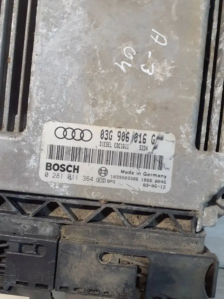 Audi A3/S3 8P (2003 - 2005) 03G906016G Блок управления двигателем (ЭБУ) — фото 3