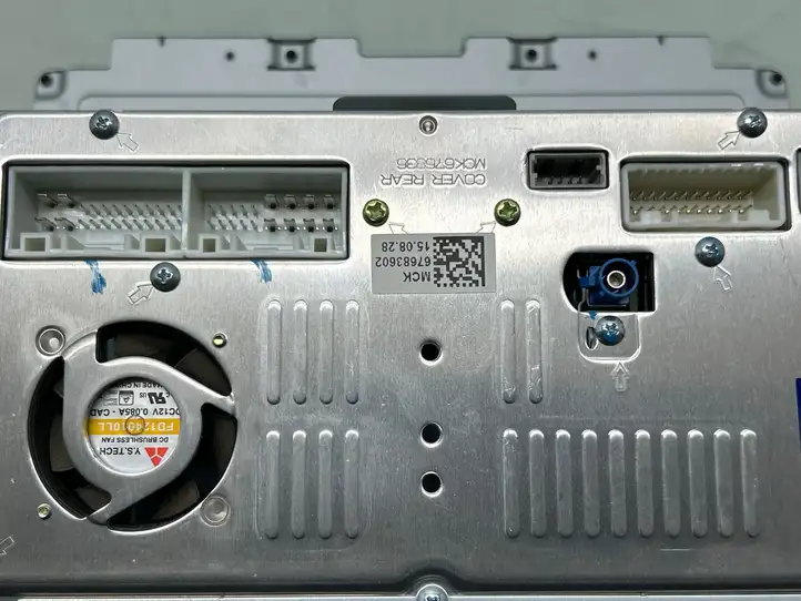 Kia Sorento (2014 - 2017) 96560C5500WK Магнитола / мультимедийная система — фото 5