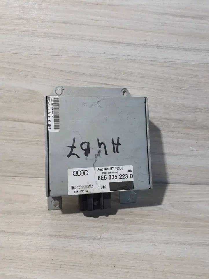 Audi A4 S4 B7 8E 8H (2004 - 2009) 8E5035223D Усилитель звука — фото 1