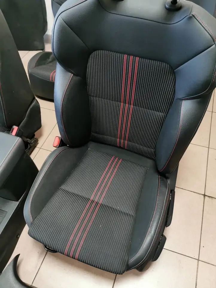 Renault Clio V (2019 - ) Комплект салона — фото 20