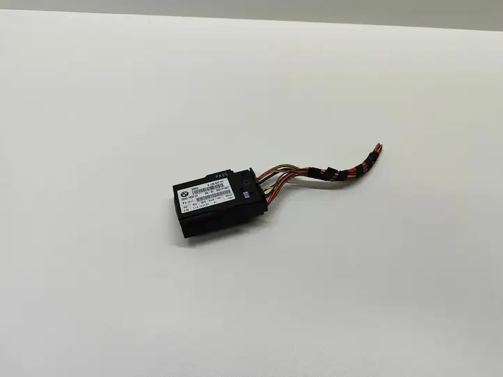 BMW 5 E60 E61 (2004 - 2010) 9130047 Блок управления сиденьем — фото 4