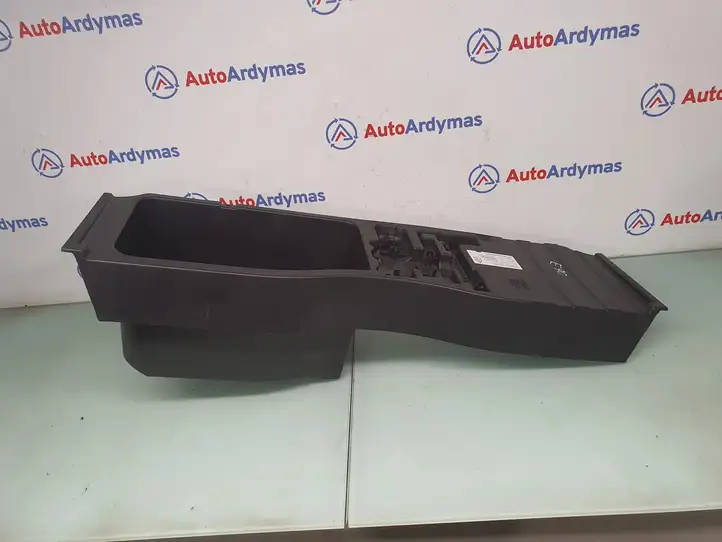 BMW X5 E70 (2006 - 2013) 7127282 Крышка ящика аккумулятора — фото 2