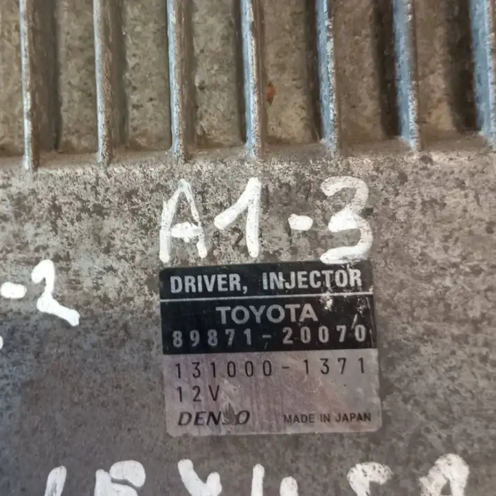 Lexus IS 220D-250-350 (2005 - 2010) 8987120070 Блок управления форсунками — фото 2