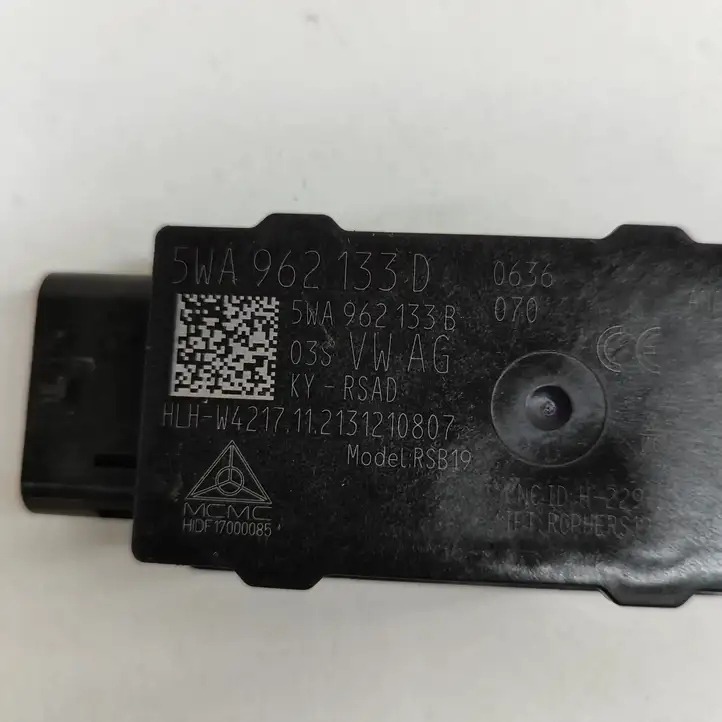 Volkswagen ID.4 (2020 - ) 5WA962133D Антенна бесключевого доступа — фото 6