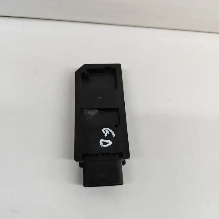 Volkswagen ID.4 (2020 - ) 5WA962133D Антенна бесключевого доступа — фото 4