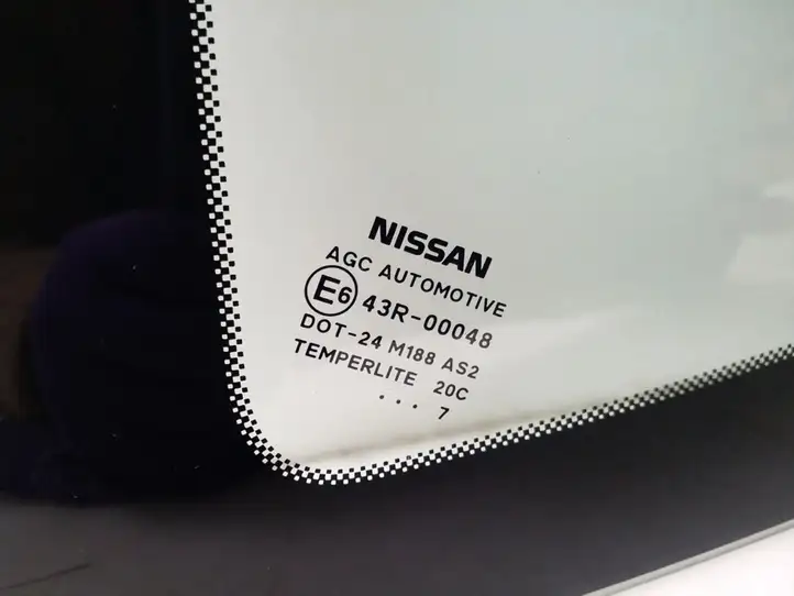 Nissan Qashqai (2006 - 2010) Заднее боковое стекло — фото 3