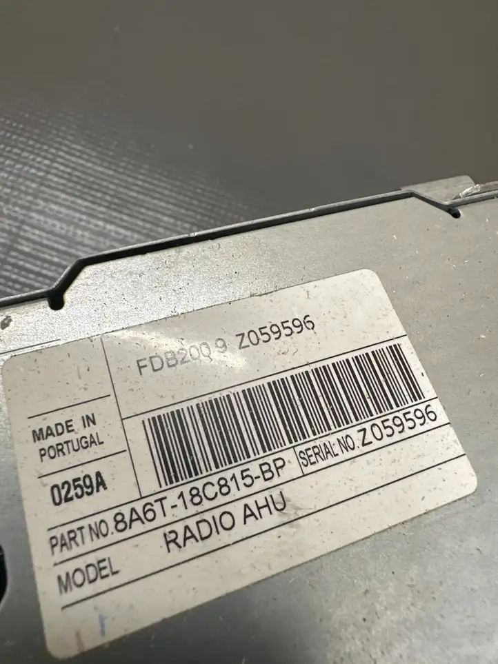 Ford Fiesta (2013 - 2017) 8A6T18C815BP Магнитола / мультимедийная система — фото 4