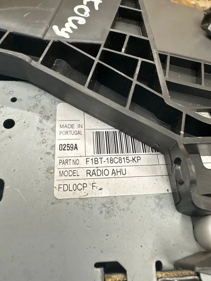 Ford Focus (2015 - 2019) F1BT18C815KP Магнитола / мультимедийная система — фото 4
