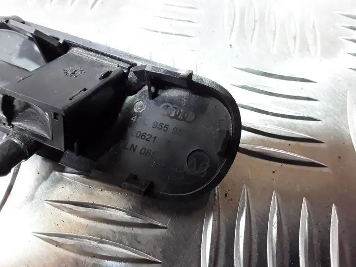 Audi A6 C7 (2011 - 2014) 4G0955987 Форсунка омывателя лобового стекла — фото 2