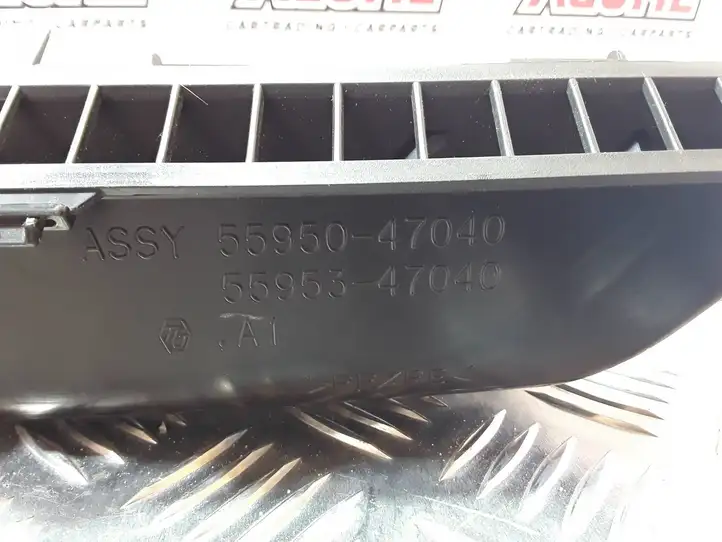Toyota Prius (XW30) (2009 - 2015) 5595347040 Воздуховоды системы отопления/климатики — фото 2
