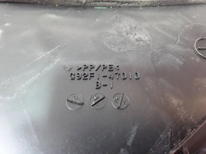 Toyota Prius (XW30) (2009 - 2015) 8927147010 Воздуховод салонного фильтра — фото 2