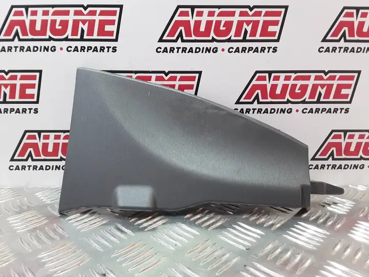 Toyota Prius (XW30) (2009 - 2015) 58816-47020 Прочие детали салона — фото 1