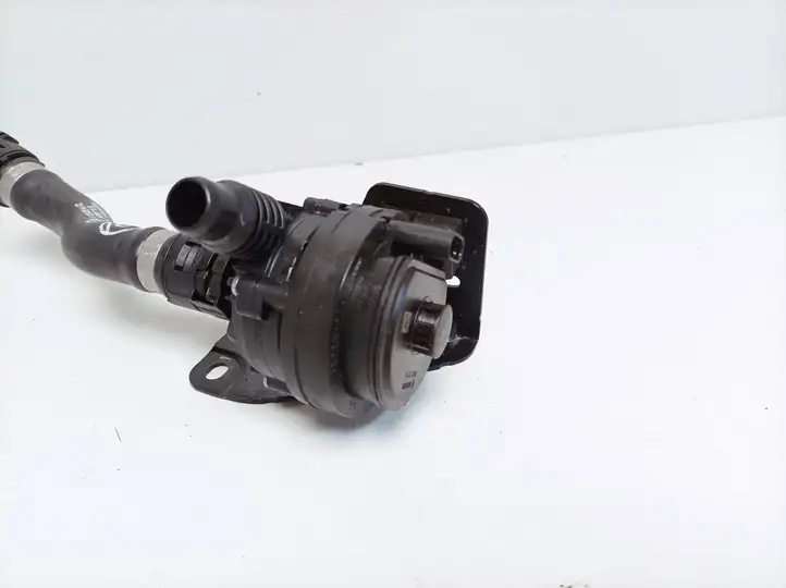 BMW iX (2021 - ) 8841074 Электроциркуляционный насос — фото 2