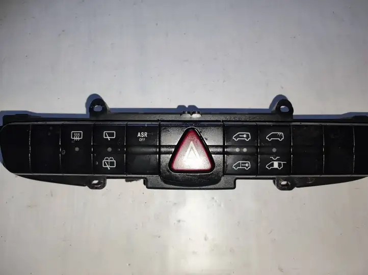 Mercedes-Benz Vito Viano W639 (2003 - 2010) 6395450207 Включатель аварийных фонарей — фото 1