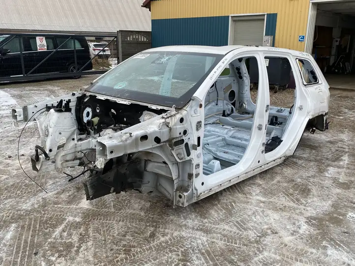 Jeep Grand Cherokee (2010 - 2021) Кузов — фото 1