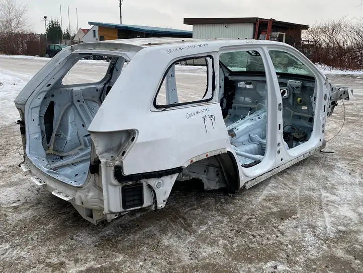 Jeep Grand Cherokee (2010 - 2021) Кузов — фото 3