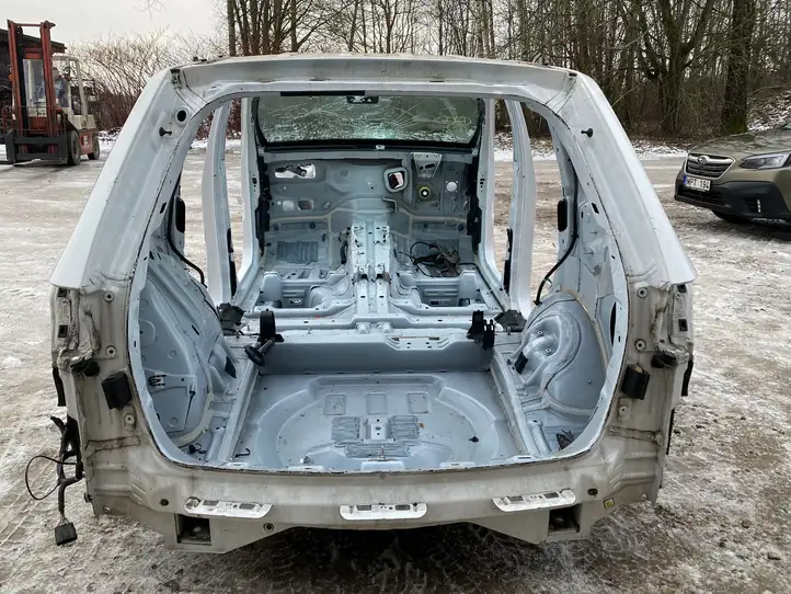 Jeep Grand Cherokee (2010 - 2021) Кузов — фото 5