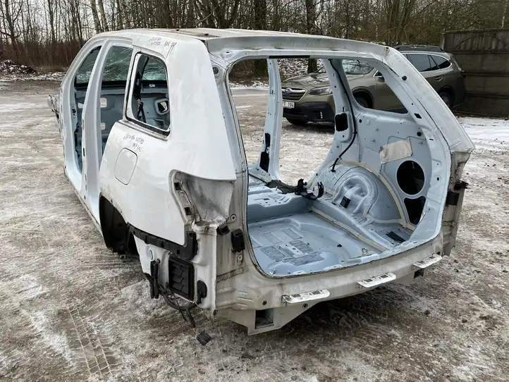 Jeep Grand Cherokee (2010 - 2021) Кузов — фото 11