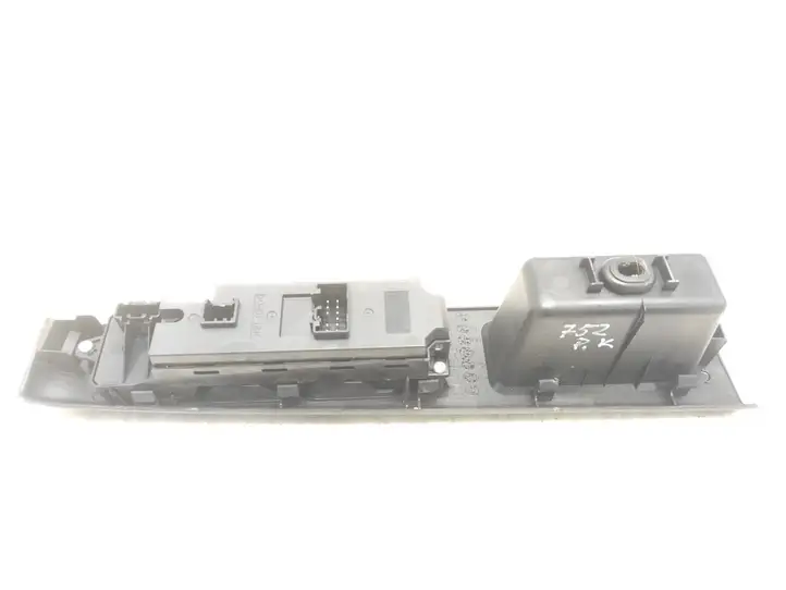 Mazda 5 (2010 - 2016) CC64684L6 Кнопка стеклоподъемников — фото 3