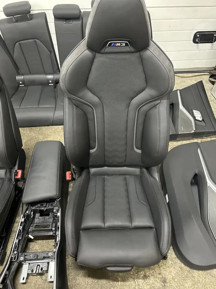 BMW M3 G80 (2020 - ) 5A7CB21 Комплект отделки дверей — фото 12