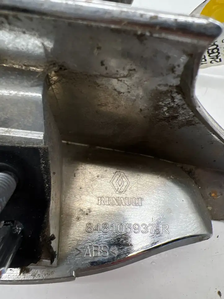Renault Fluence (2009 - 2013) 848105937R Подсветка номера — фото 7