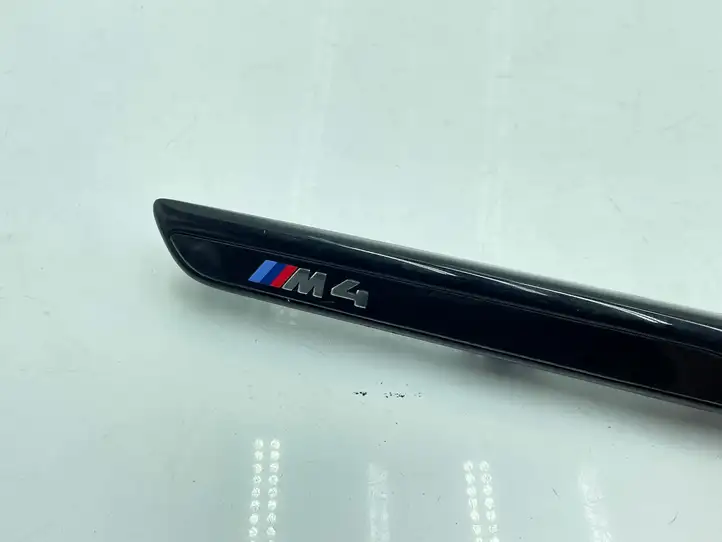 BMW M4 F82 F83 (2014 - 2020) 8068588 Эмблема модели — фото 5