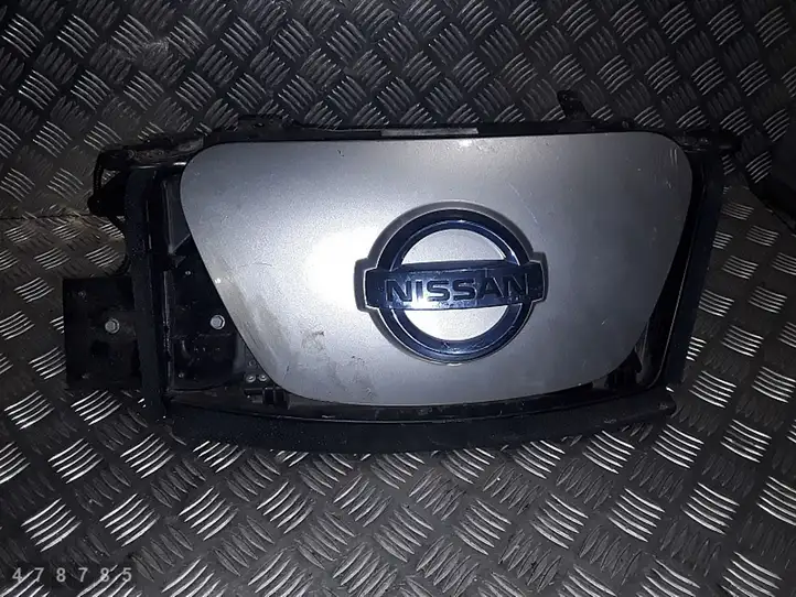 Nissan Leaf I (ZE0) (2010 - 2017) Крышка зарядного разъема — фото 1