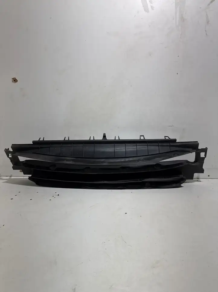 Tesla Model S (2012 - 2016) 600819300B Дефлектор воздуха — фото 3