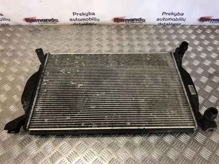 Audi A4 S4 B8 8K (2007 - 2011) 8E0121251A Радиатор охлаждающей жидкости двигателя — фото 1