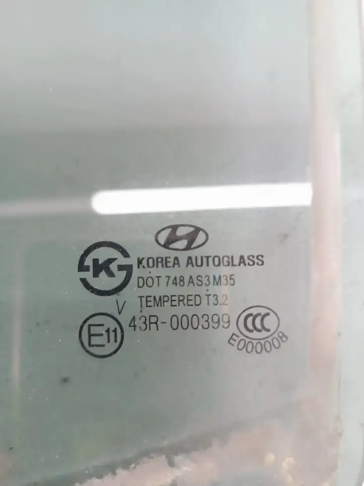 Hyundai Santa Fe (2012 - 2015) 43R000399 Стекло задней двери — фото 3