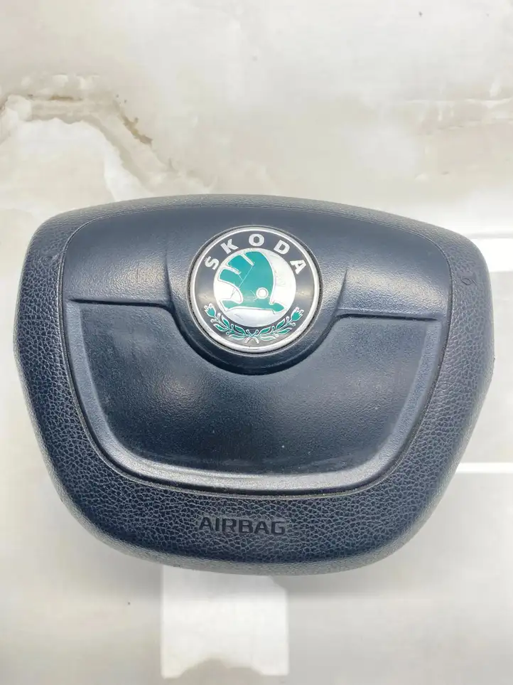Skoda Yeti (5L) (2009 - 2012) 5J0880201K Подушка безопасности руля — фото 1