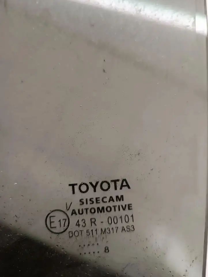 Toyota C-HR I (2016 - 2022) 43R00101 Стекло задней двери — фото 3