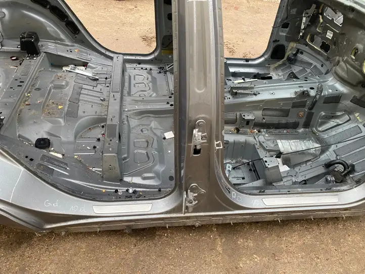 Mercedes-Benz ML W166 (2012 - 2017) Nocode Боковина кузова — фото 3