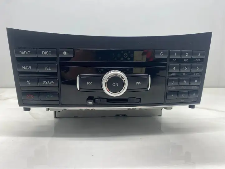 Mercedes-Benz E W212 (2009 - 2016) A2129008409 Магнитола / мультимедийная система — фото 2