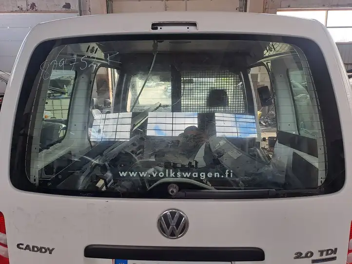 Volkswagen Caddy (2010 - 2015) Nocode Открывающееся стекло крышки багажника — фото 1