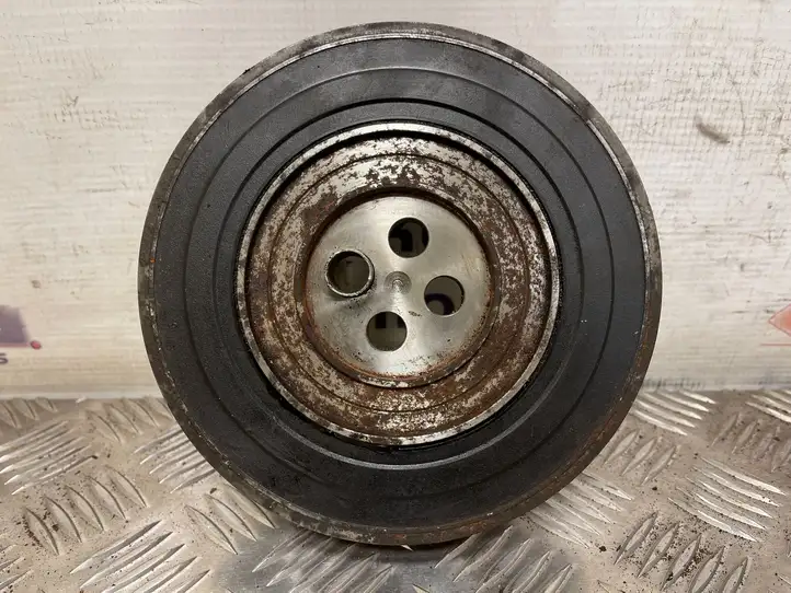 Mercedes-Benz CLA C117,X117,W117 (2013 - 2019) A6510353112 Шкив коленчатого вала — фото 2