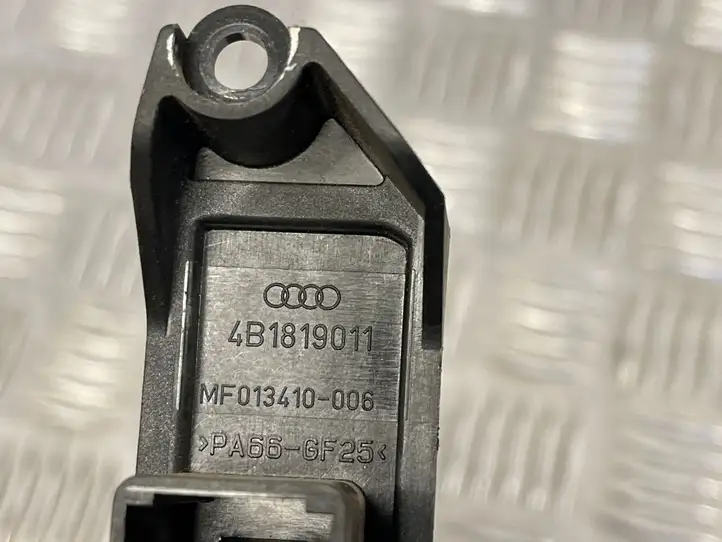 Audi A6 S6 C5 4B (2001 - 2004) 4B1819011 Электрический отопитель салона — фото 3