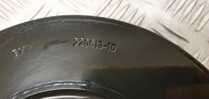 BMW 3 F30 F35 F31 (2012 - 2018) 22051310 Шкив коленчатого вала — фото 3