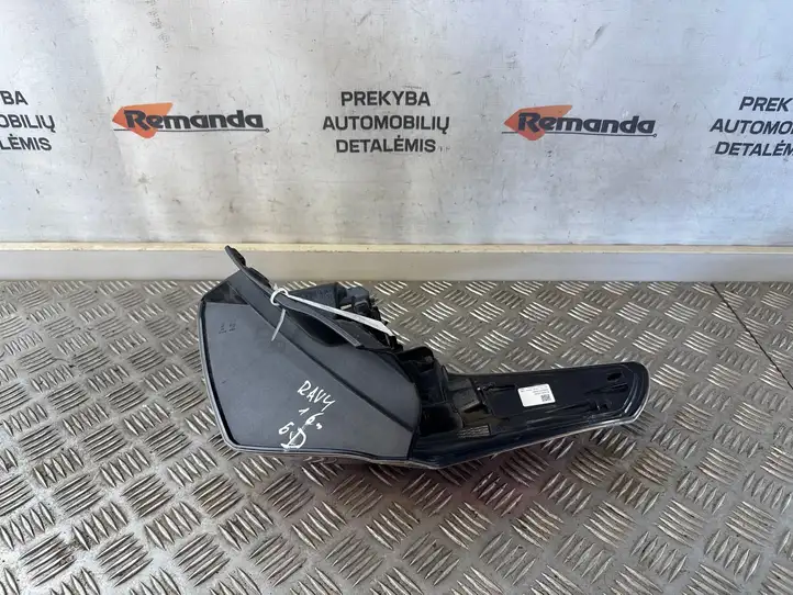 Toyota RAV 4 (XA40) (2012 - 2018) 8155042201 Задний фонарь в кузове — фото 4