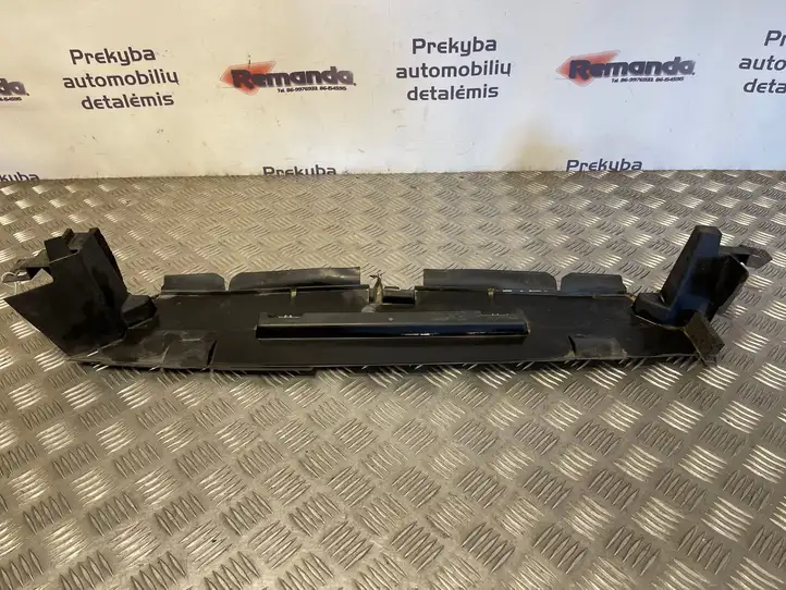 Toyota RAV 4 (XA40) (2012 - 2018) 1668336070 Облицовка радиатора — фото 2
