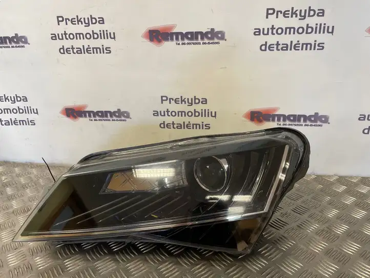Skoda Superb B8 (3V) (2015 - 2023) 3V1941015B Передняя фара — фото 1
