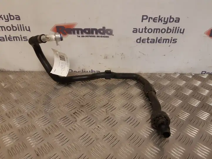 BMW 3 F30 F35 F31 (2012 - 2018) 8623656 Шланги системы охлаждения — фото 2