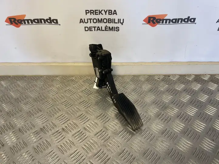 Opel Signum (2002 - 2008) 91186724 Педаль акселератора — фото 4