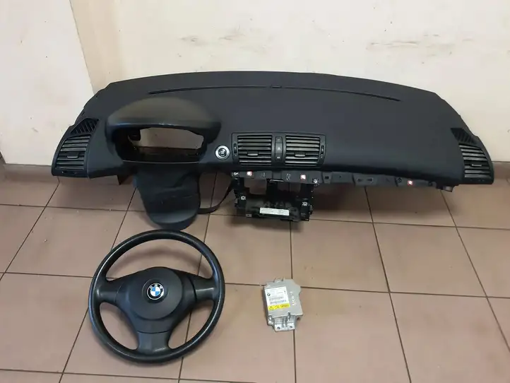 BMW 1 E81 E87 (2004 - 2011) 5626735 Комплект подушек безопасности с торпедой — фото 1