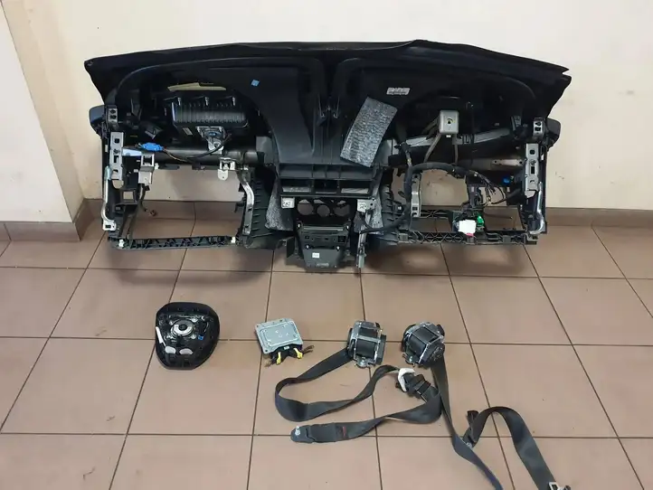 Peugeot 208 (2012 - 2015) 96746579ZDF Комплект подушек безопасности с торпедой — фото 7