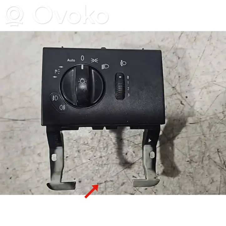 Mercedes-Benz Vito Viano W639 (2003 - 2010) A6395450404 Включатель фонарей — фото 1