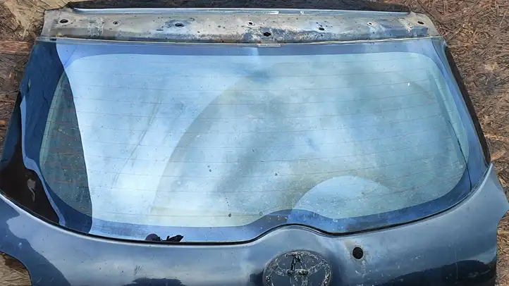 Toyota Auris 150 (2006 - 2012) 43R001529 Заднее стекло — фото 1